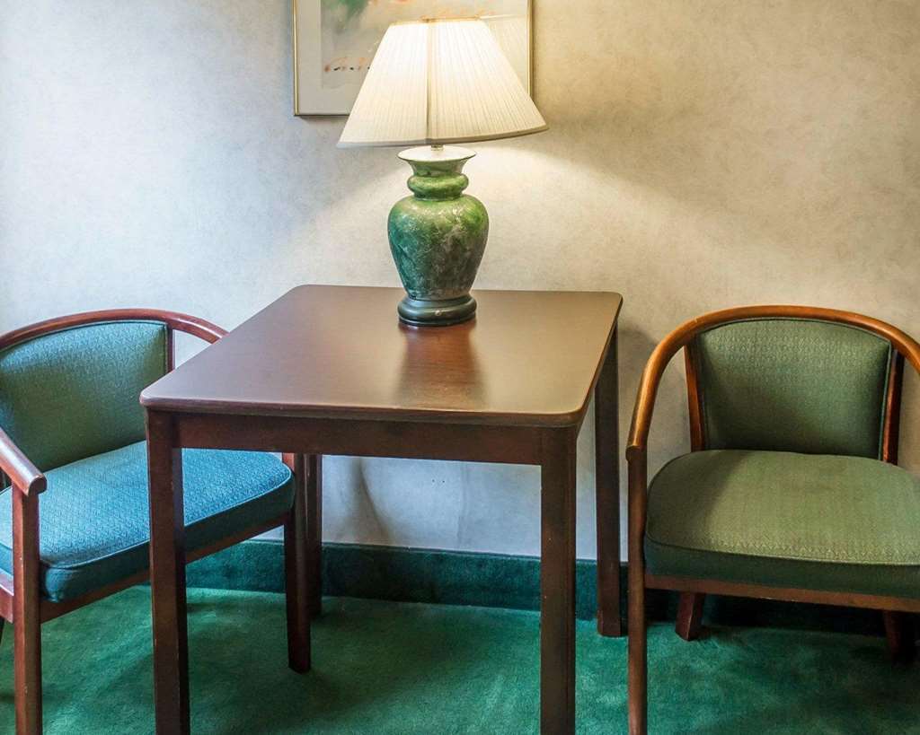 Econo Lodge Cleveland Southeast - Kent Streetsboro Oda fotoğraf