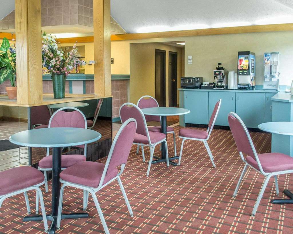 Econo Lodge Cleveland Southeast - Kent Streetsboro Restoran fotoğraf